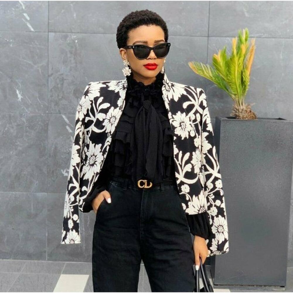 Zara NWT Black White Floral Jacquard Structured Blazer M - Picture 6 of 16